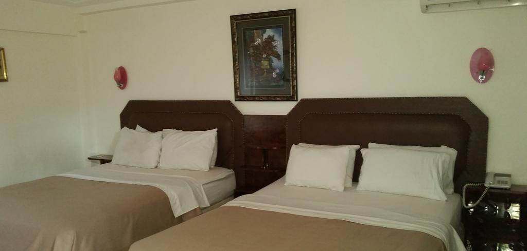 Zambezi Inn Hotel Conakry Zimmer foto