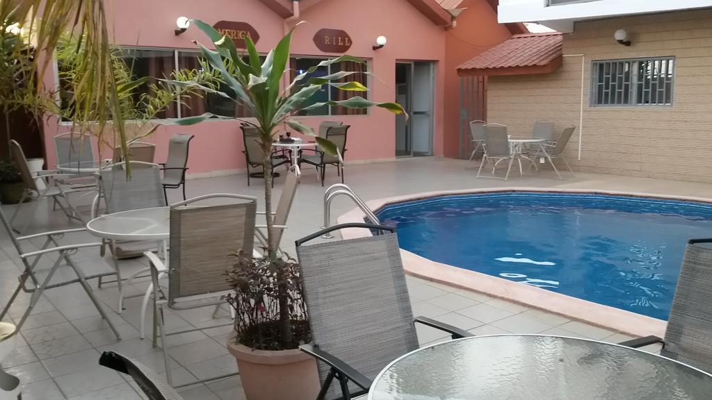 Zambezi Inn Hotel Conakry Exterior foto