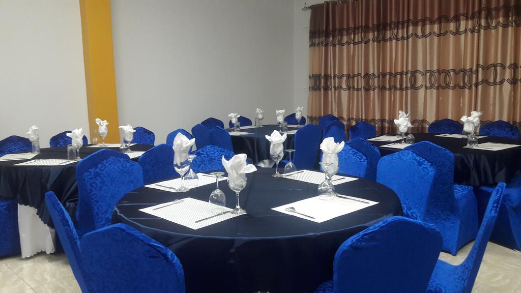 Zambezi Inn Hotel Conakry Exterior foto